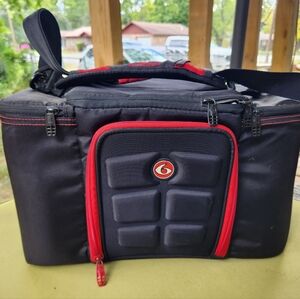 6 PACK FITNESS Innovator 300 MEAL PREP Management Tote | BLACK/RED